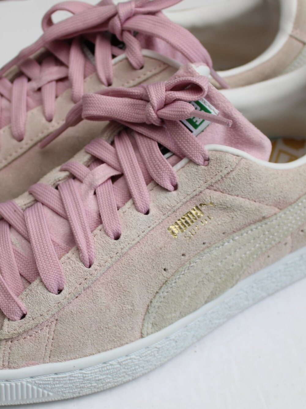 Puma Women's Suede Classic Embossed Sneakers Pink White Size 7 - Picture 7 of 8